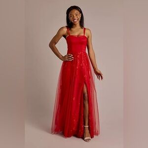 Elegant Red Tulle Maxi Dress with Side Slit